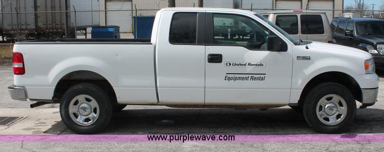 image for item E3290 2007 Ford F150 XLT SuperCab pickup truck