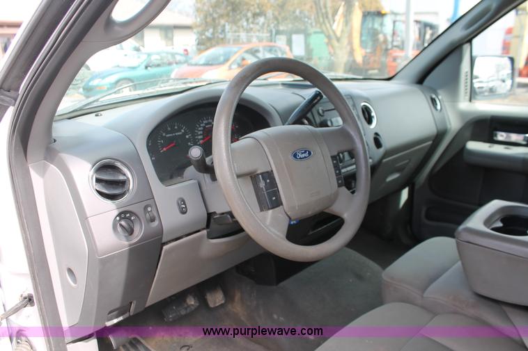 image for item E3290 2007 Ford F150 XLT SuperCab pickup truck