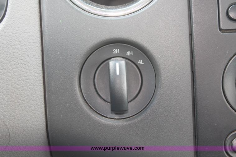 image for item E3290 2007 Ford F150 XLT SuperCab pickup truck