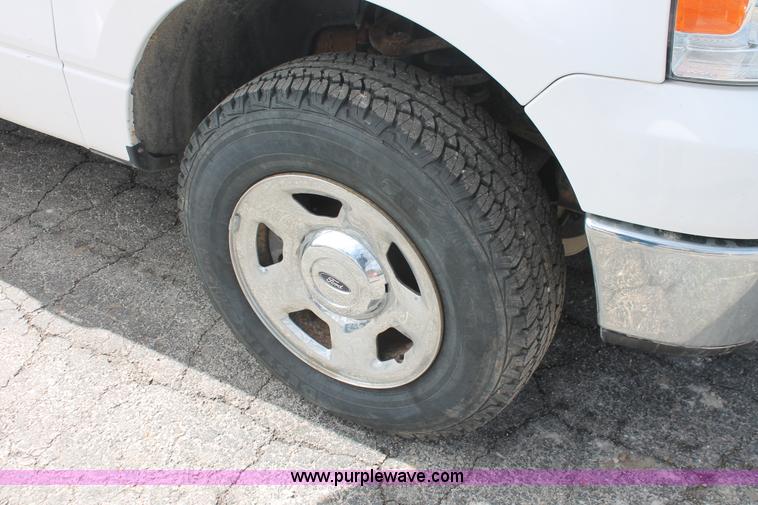 image for item E3290 2007 Ford F150 XLT SuperCab pickup truck