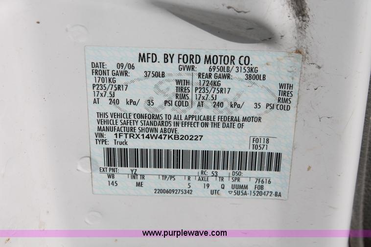 image for item E3290 2007 Ford F150 XLT SuperCab pickup truck