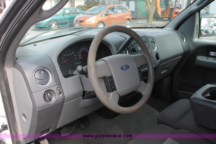 image for item E3291 2006 Ford F150 XLT SuperCab pickup truck