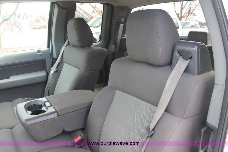 image for item E3291 2006 Ford F150 XLT SuperCab pickup truck