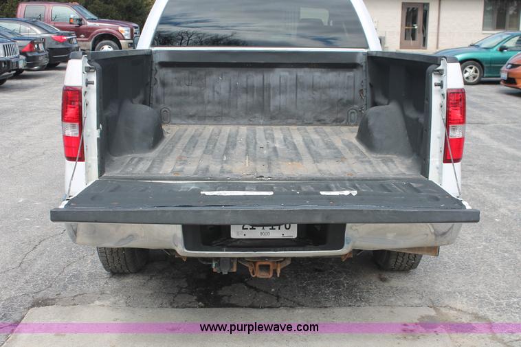 image for item E3291 2006 Ford F150 XLT SuperCab pickup truck