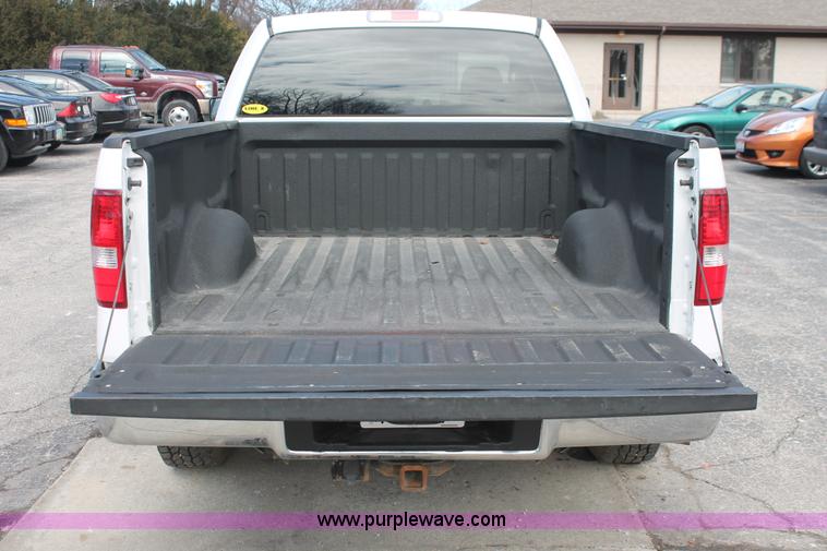 image for item E3292 2007 Ford F150 XLT SuperCab pickup truck