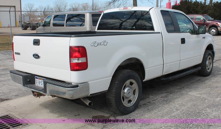 image for item E3293 2007 Ford F150 XLT SuperCab pickup truck