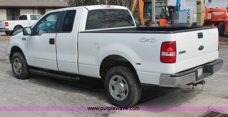 image for item E3293 2007 Ford F150 XLT SuperCab pickup truck