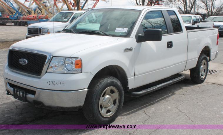 image for item E3293 2007 Ford F150 XLT SuperCab pickup truck