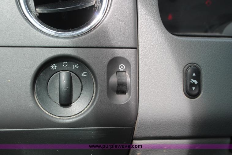 image for item E3293 2007 Ford F150 XLT SuperCab pickup truck