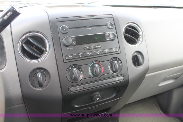 image for item E3293 2007 Ford F150 XLT SuperCab pickup truck
