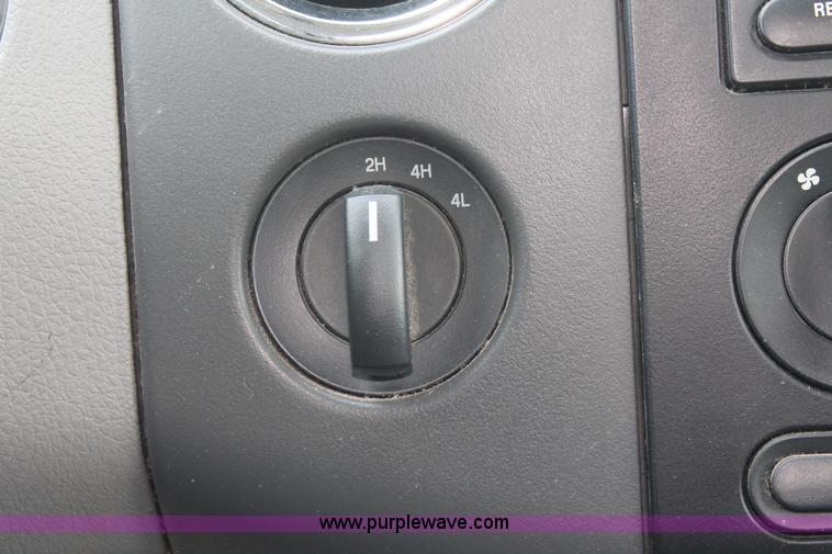 image for item E3293 2007 Ford F150 XLT SuperCab pickup truck