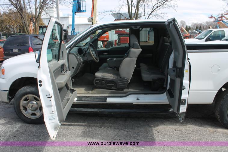 image for item E3293 2007 Ford F150 XLT SuperCab pickup truck