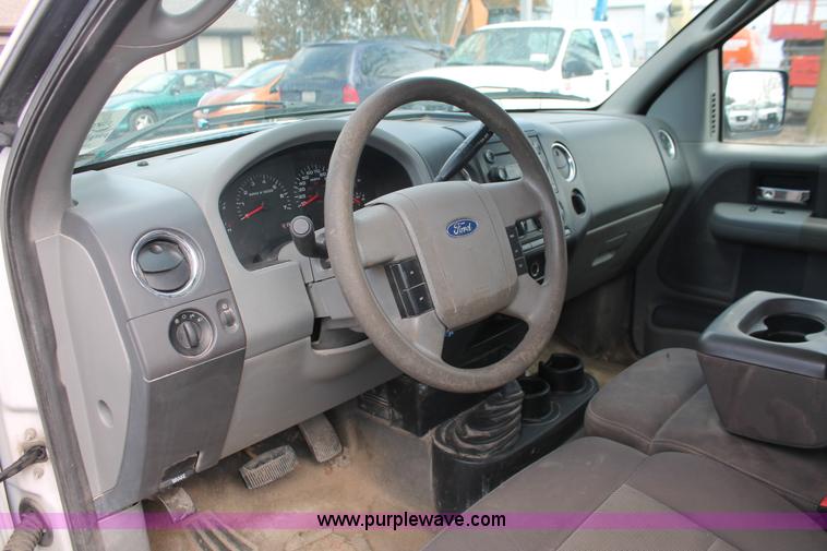 image for item E3294 2005 Ford F150 XLT SuperCab pickup truck