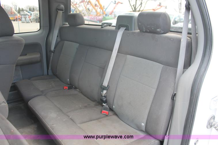 image for item E3294 2005 Ford F150 XLT SuperCab pickup truck