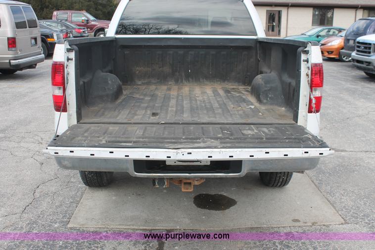 image for item E3294 2005 Ford F150 XLT SuperCab pickup truck