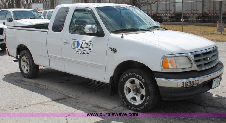 image for item E3296 2000 Ford F150 XLT SuperCab pickup truck