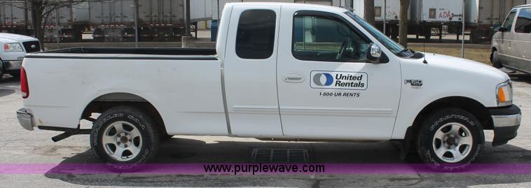 image for item E3296 2000 Ford F150 XLT SuperCab pickup truck