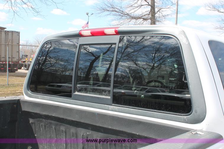 image for item E3296 2000 Ford F150 XLT SuperCab pickup truck