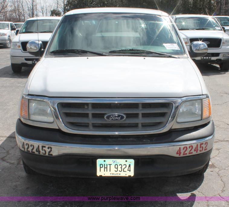 image for item E3297 2002 Ford F150 XLT SuperCab pickup truck