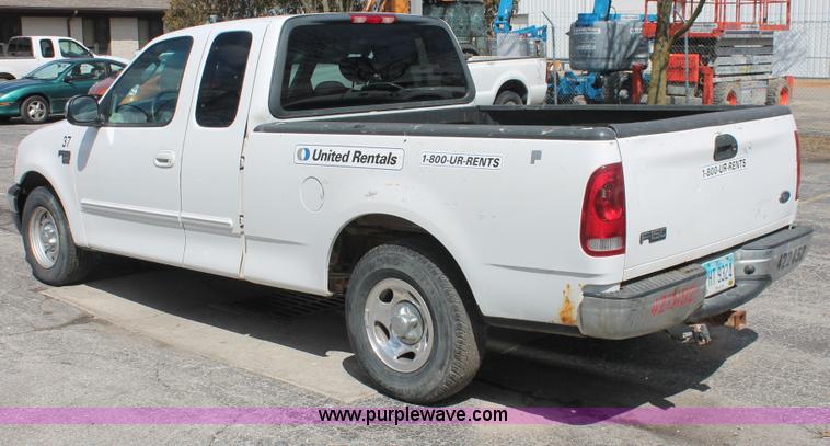 image for item E3297 2002 Ford F150 XLT SuperCab pickup truck