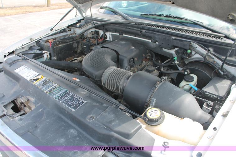 image for item E3297 2002 Ford F150 XLT SuperCab pickup truck