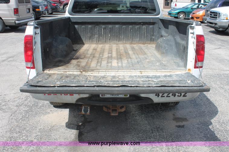 image for item E3297 2002 Ford F150 XLT SuperCab pickup truck
