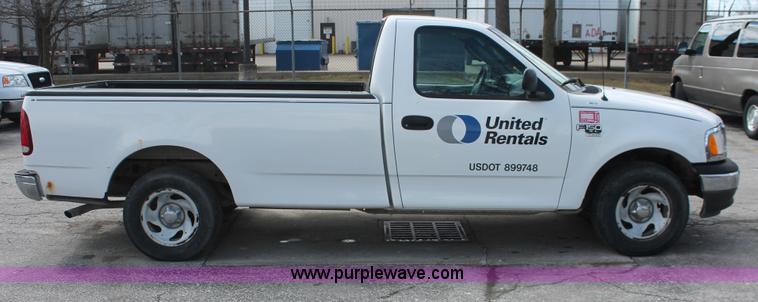 image for item E3298 2003 Ford F150 XL pickup truck