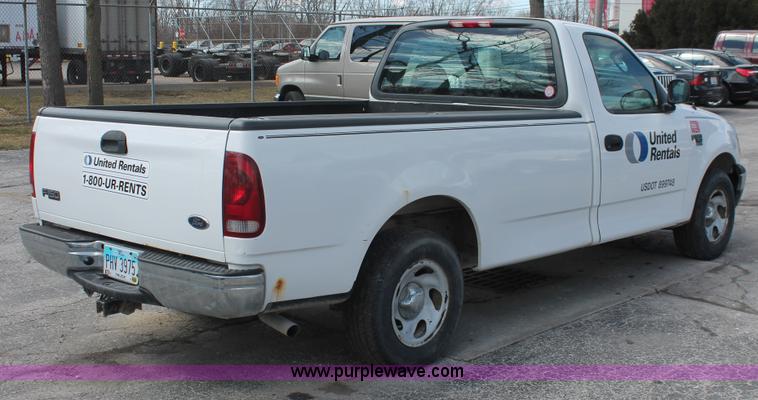 image for item E3298 2003 Ford F150 XL pickup truck