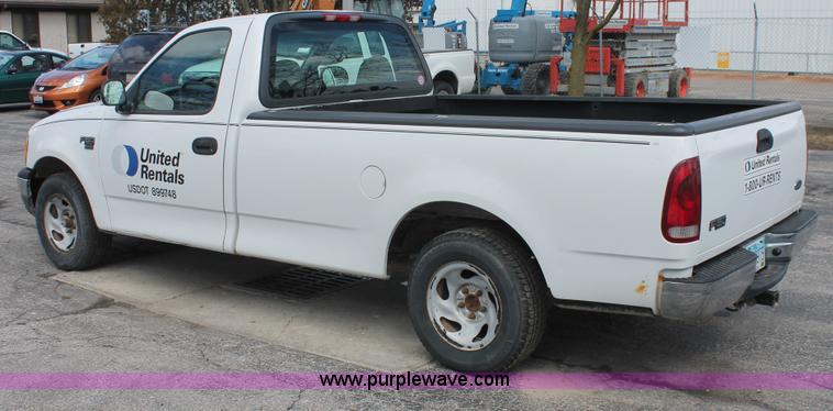 image for item E3298 2003 Ford F150 XL pickup truck