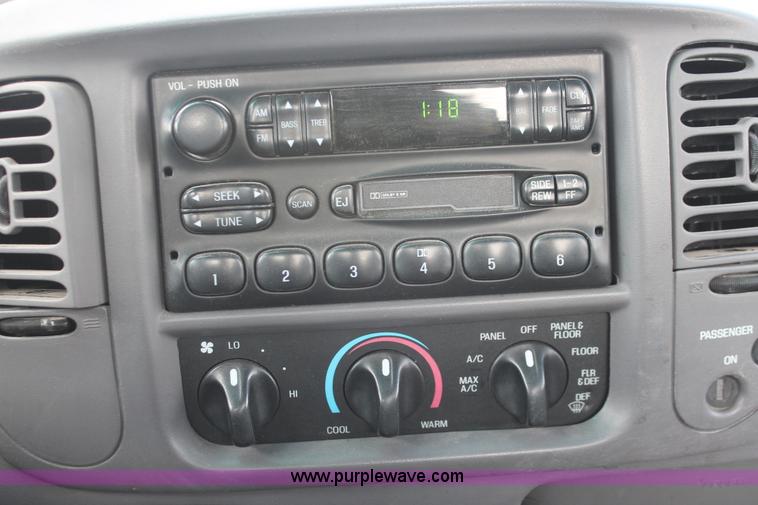 image for item E3298 2003 Ford F150 XL pickup truck