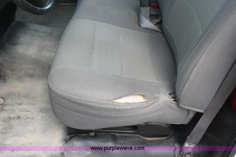 image for item E3298 2003 Ford F150 XL pickup truck