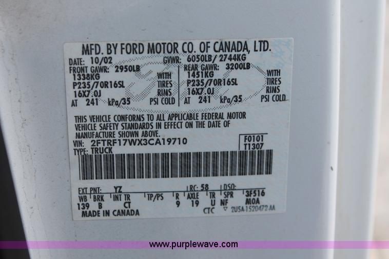 image for item E3298 2003 Ford F150 XL pickup truck