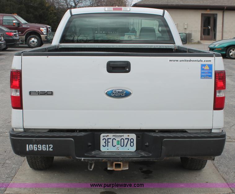 image for item E3327 2007 Ford F150 XLT pickup truck