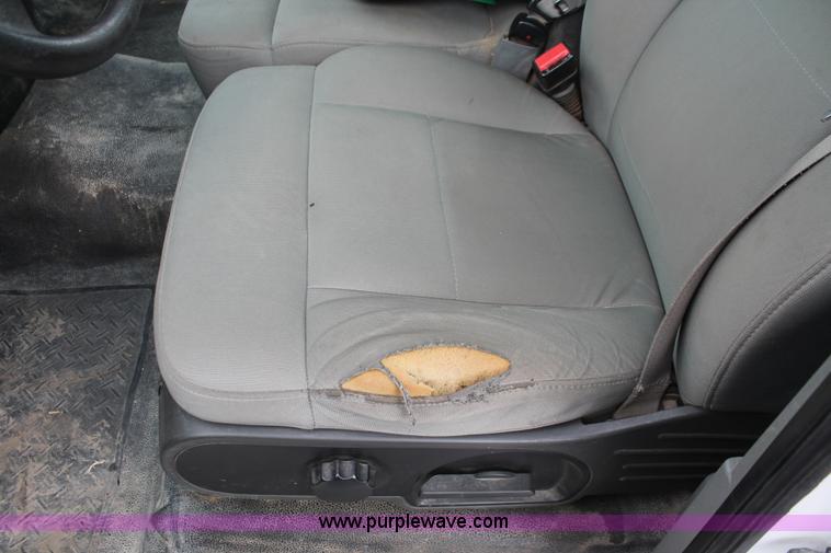 image for item E3327 2007 Ford F150 XLT pickup truck