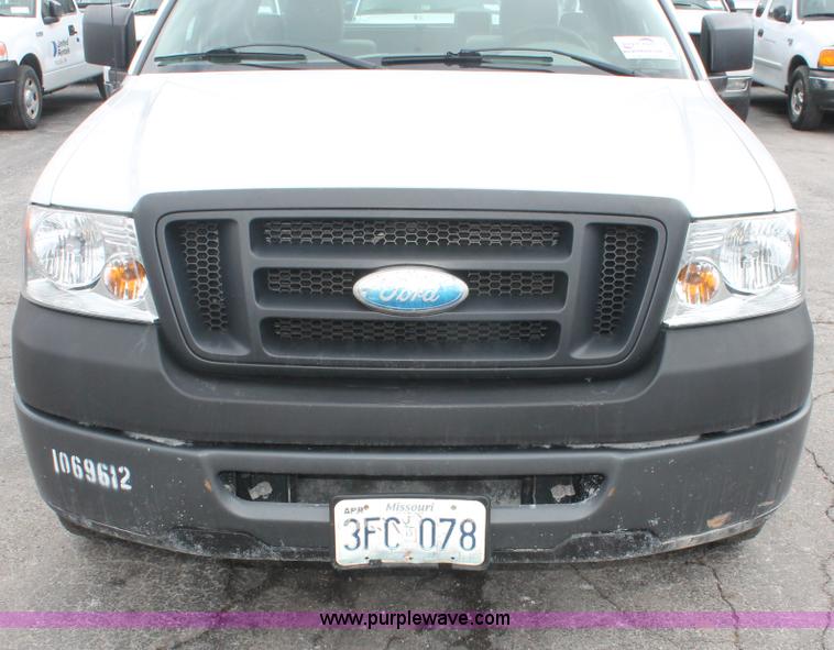 image for item E3327 2007 Ford F150 XLT pickup truck