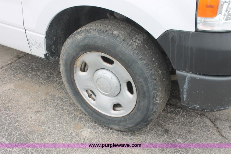 image for item E3327 2007 Ford F150 XLT pickup truck