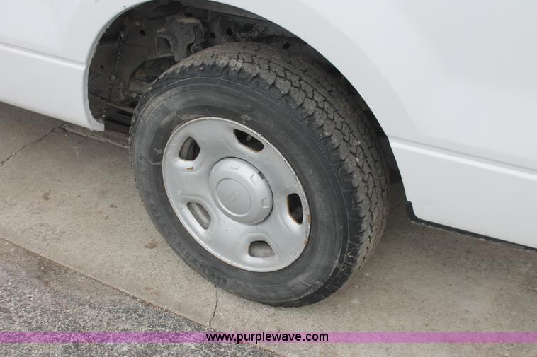 image for item E3327 2007 Ford F150 XLT pickup truck