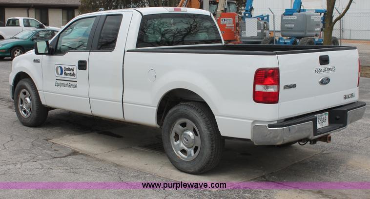 image for item E3329 2007 Ford F150 XLT SuperCab pickup truck