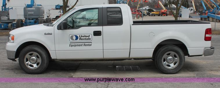 image for item E3329 2007 Ford F150 XLT SuperCab pickup truck