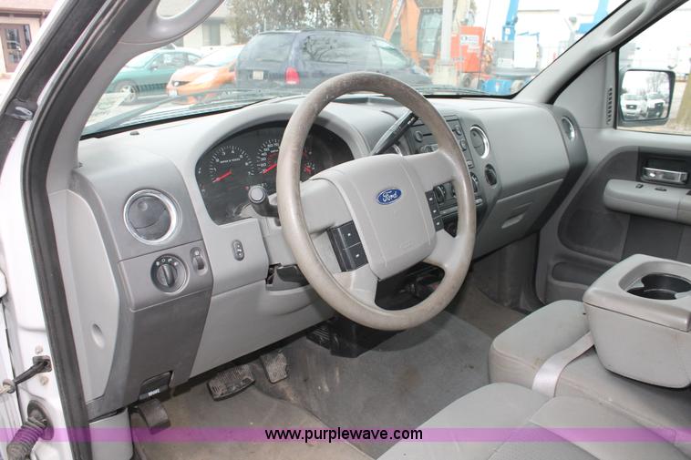 image for item E3329 2007 Ford F150 XLT SuperCab pickup truck