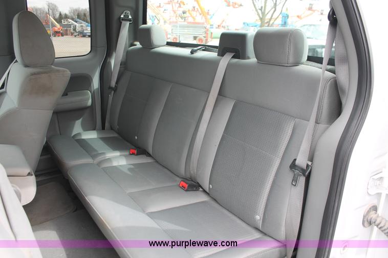 image for item E3329 2007 Ford F150 XLT SuperCab pickup truck