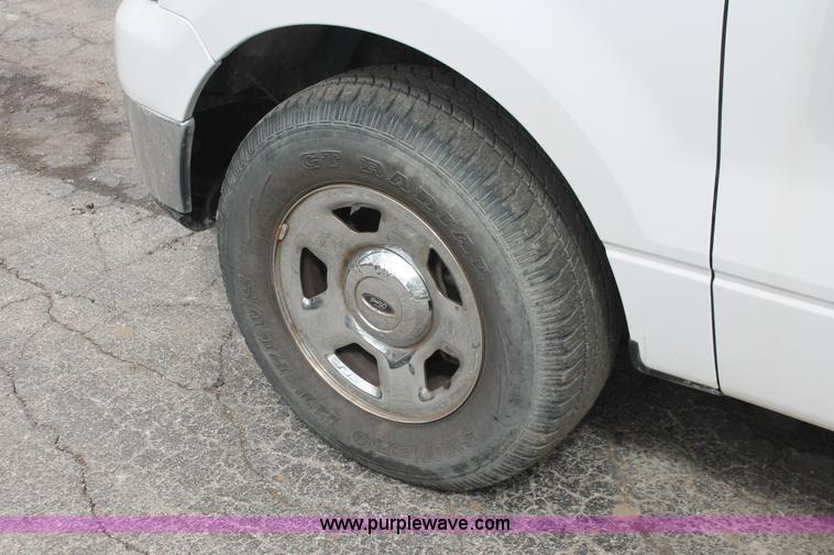 image for item E3329 2007 Ford F150 XLT SuperCab pickup truck