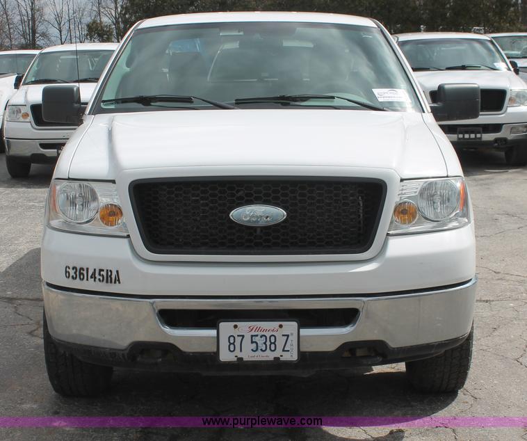 image for item E3330 2006 Ford F150 XLT SuperCab pickup truck