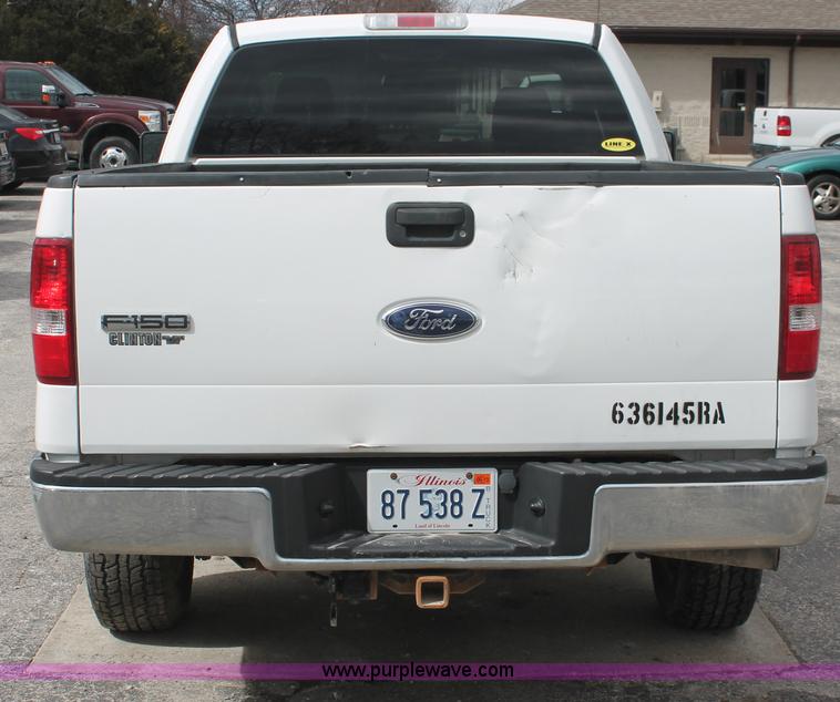 image for item E3330 2006 Ford F150 XLT SuperCab pickup truck