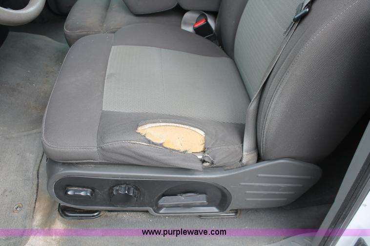 image for item E3330 2006 Ford F150 XLT SuperCab pickup truck