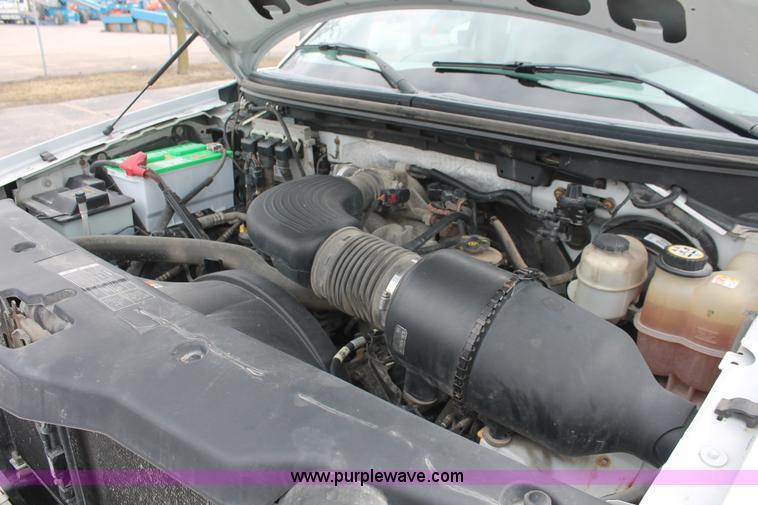 image for item E3330 2006 Ford F150 XLT SuperCab pickup truck