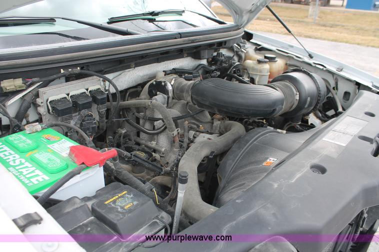 image for item E3330 2006 Ford F150 XLT SuperCab pickup truck