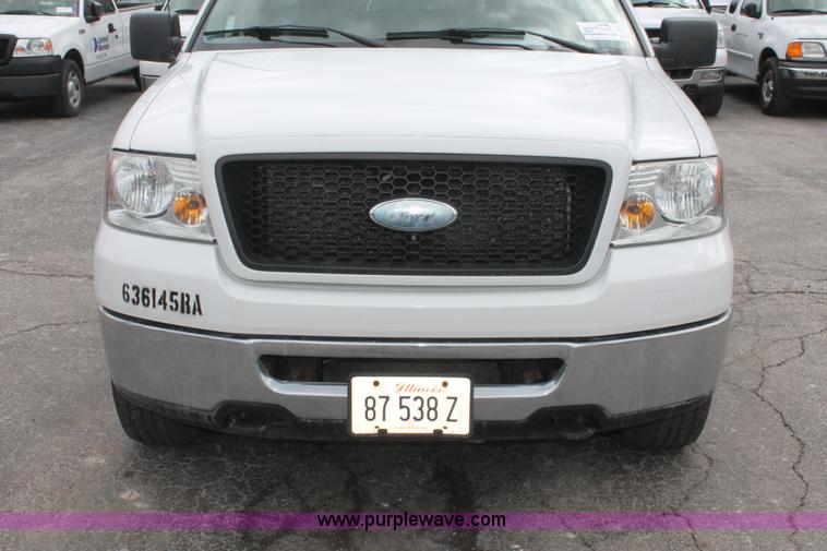 image for item E3330 2006 Ford F150 XLT SuperCab pickup truck