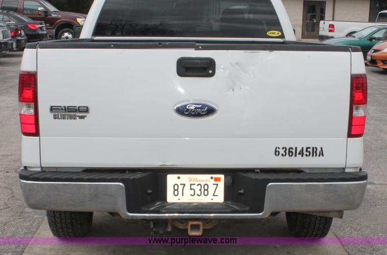 image for item E3330 2006 Ford F150 XLT SuperCab pickup truck