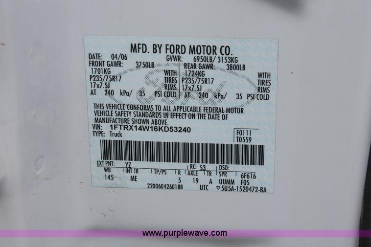 image for item E3330 2006 Ford F150 XLT SuperCab pickup truck